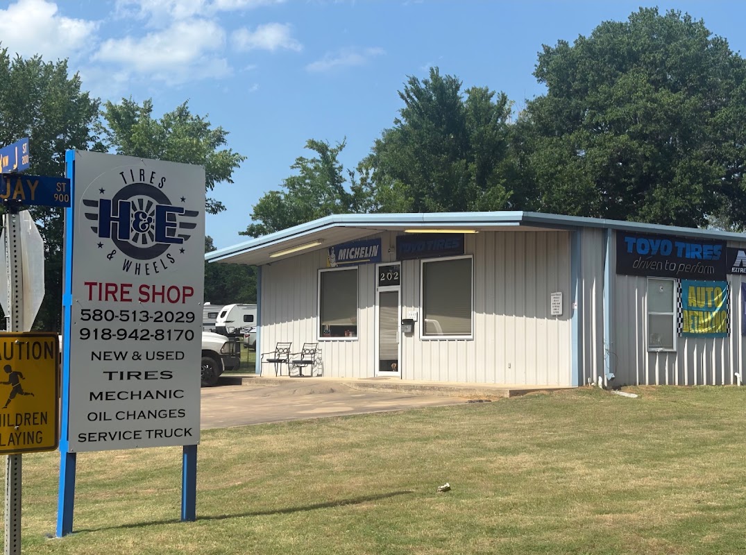 H&E Tires and Wheels photo 1