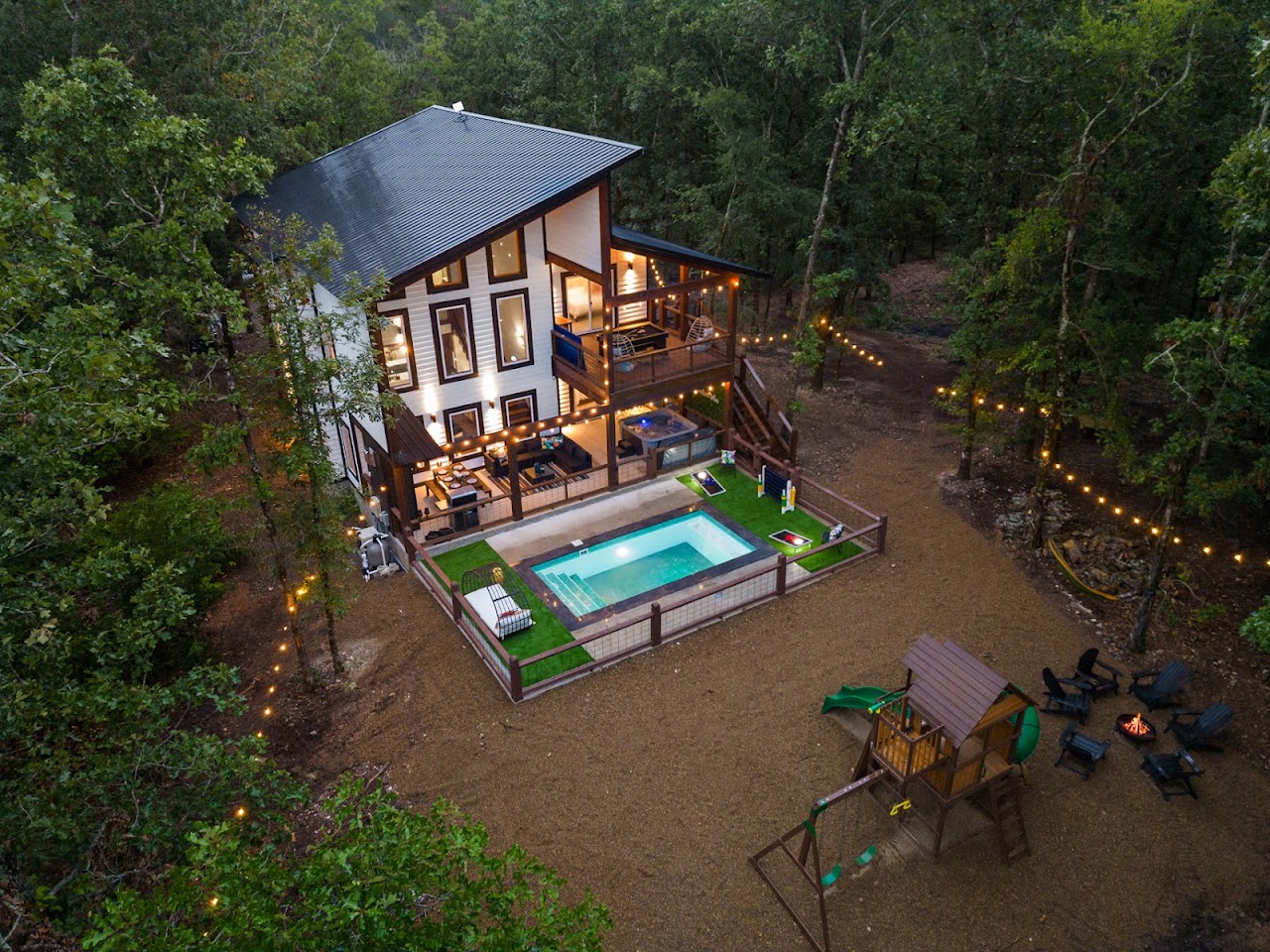Cabin Collective Broken Bow photo 1