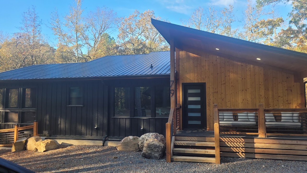 Dark Horse Compound photo 1