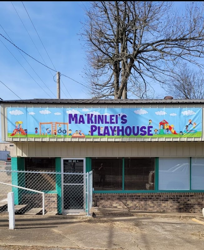 MaKinlei's Brighter Futures Playhouse Child Care Center