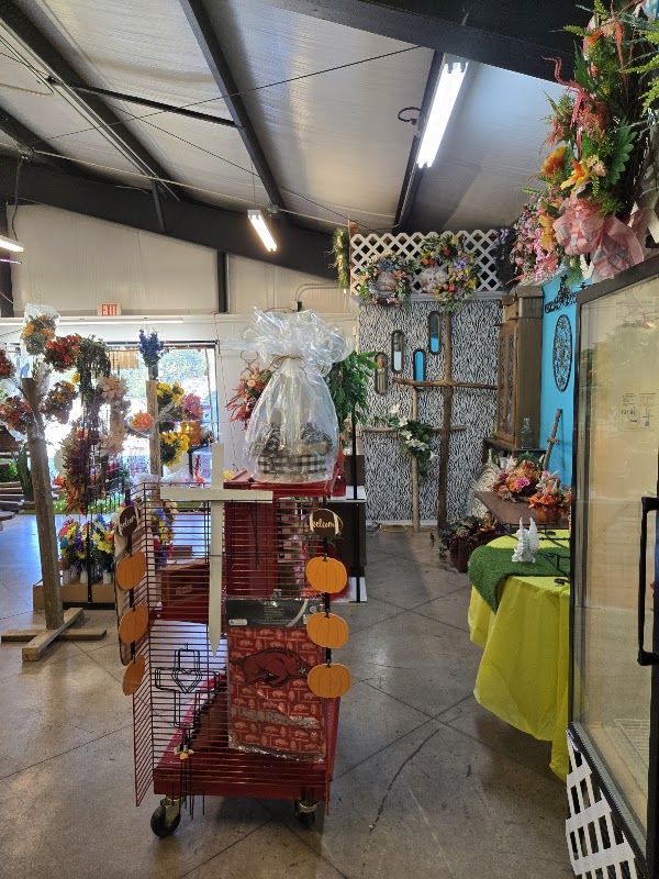 Neills Touch of Class Flowers and Gift photo 4