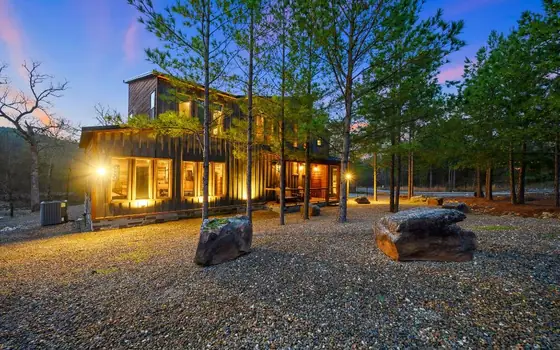 Stone Creek Lodge